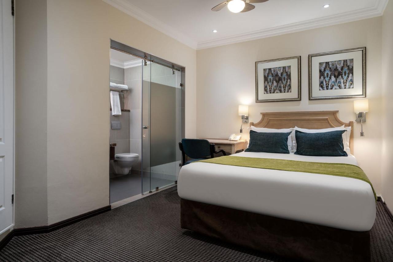 Premier Hotel Regent East London Esterno foto